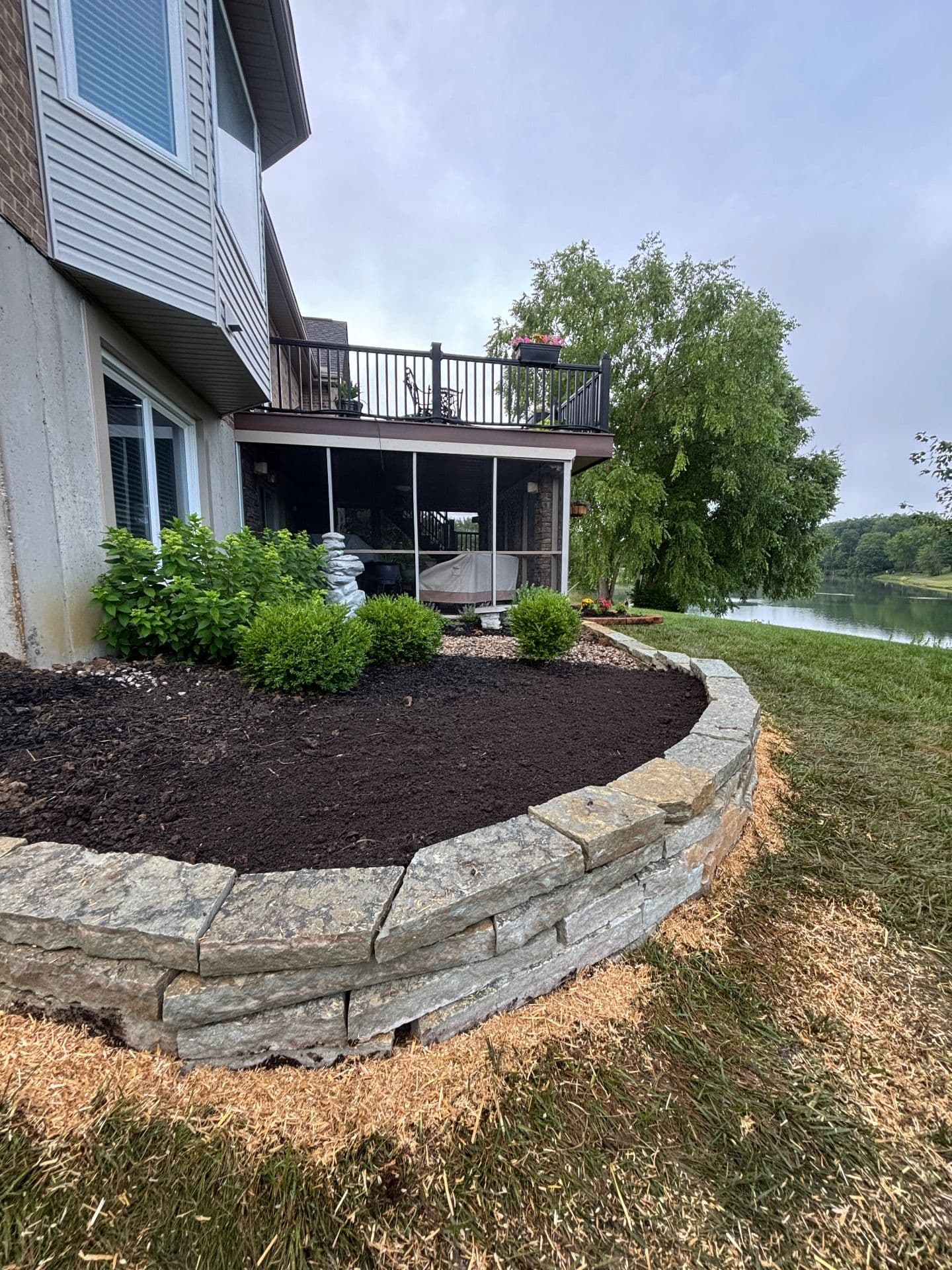 Gallery photos for Natural Stone Retaining Walls and Landscape Border in Walton,KY: Image #4