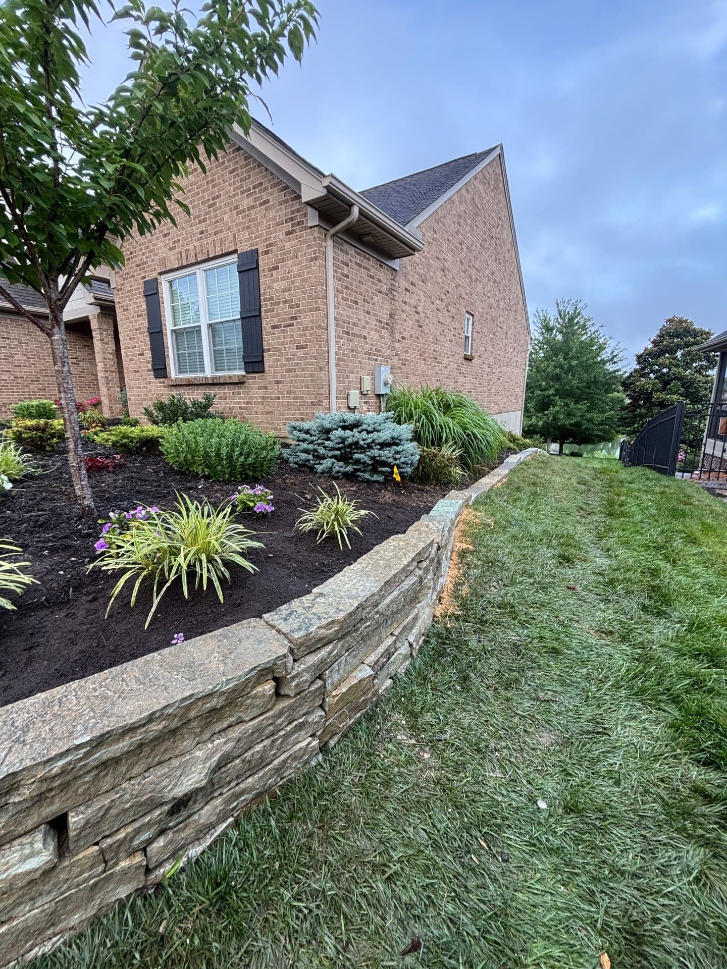 Gallery photos for Natural Stone Retaining Walls and Landscape Border in Walton,KY: Image #6