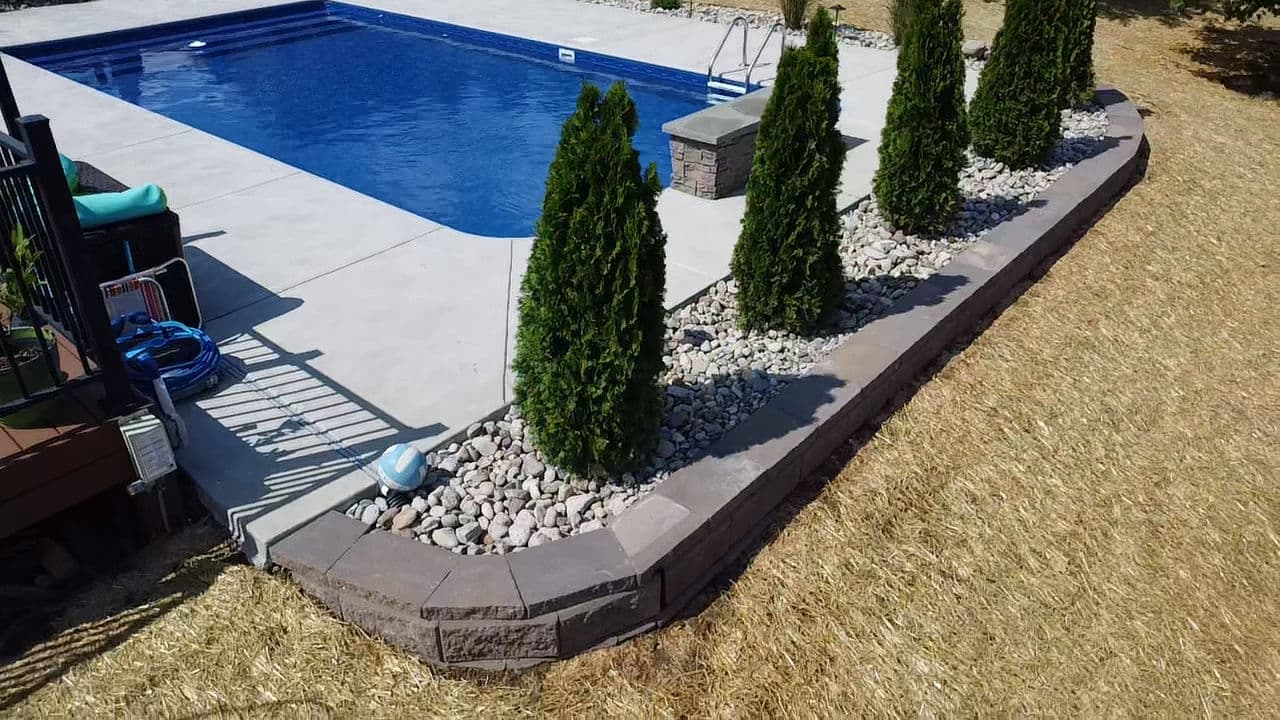 Gallery photos for Backyard Paradise with Poolside Landscaping: Image #6