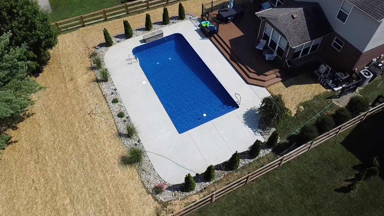 Gallery photos for Backyard Paradise with Poolside Landscaping: Image #8