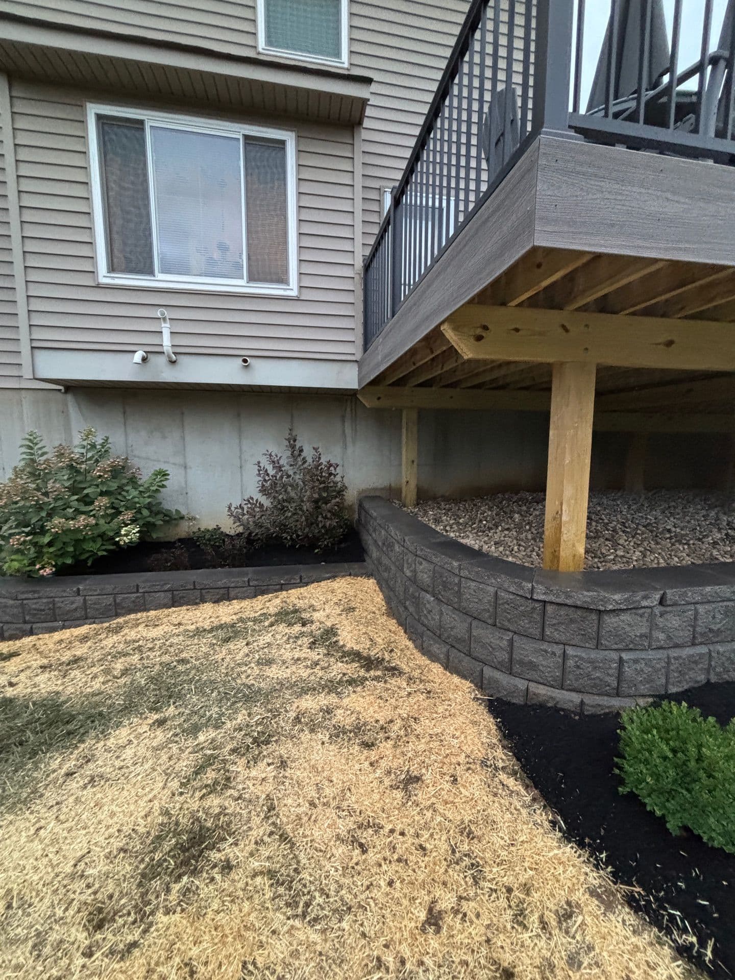 Gallery photos for American Spirit Backyard Bliss with Allan Block: Image #2