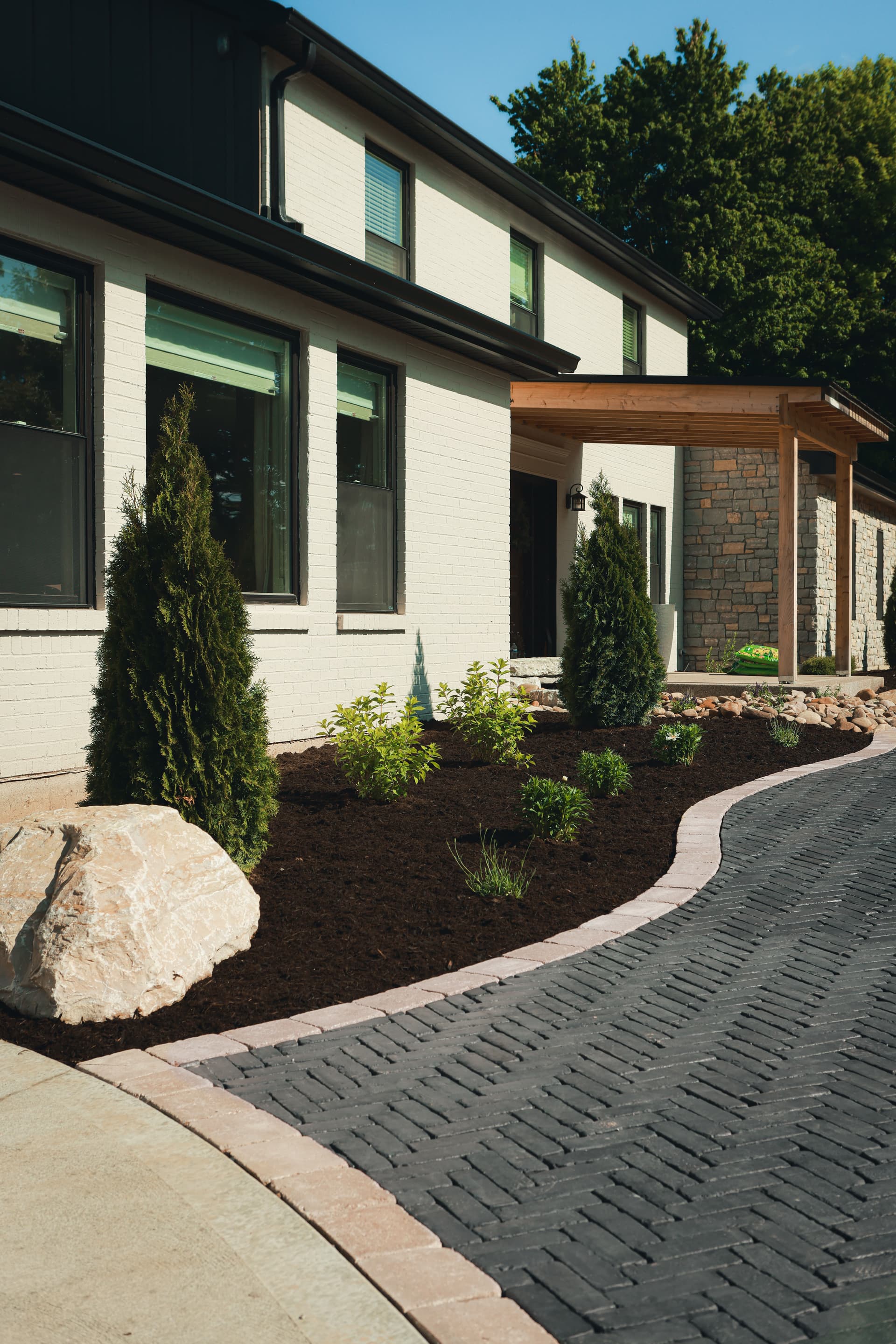 Gallery photos for Full Outdoor Overhaul at a Union, KY Property: Image #6