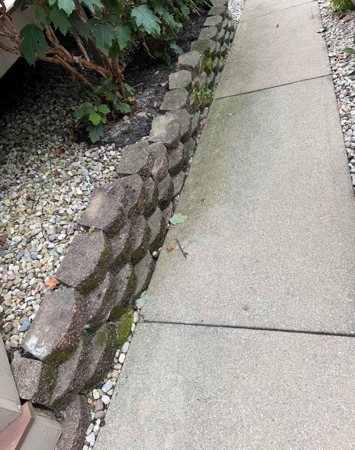 Gallery photos for 5 Retaining Walls Replaced with Allan Block in Hebron KY: Image #8